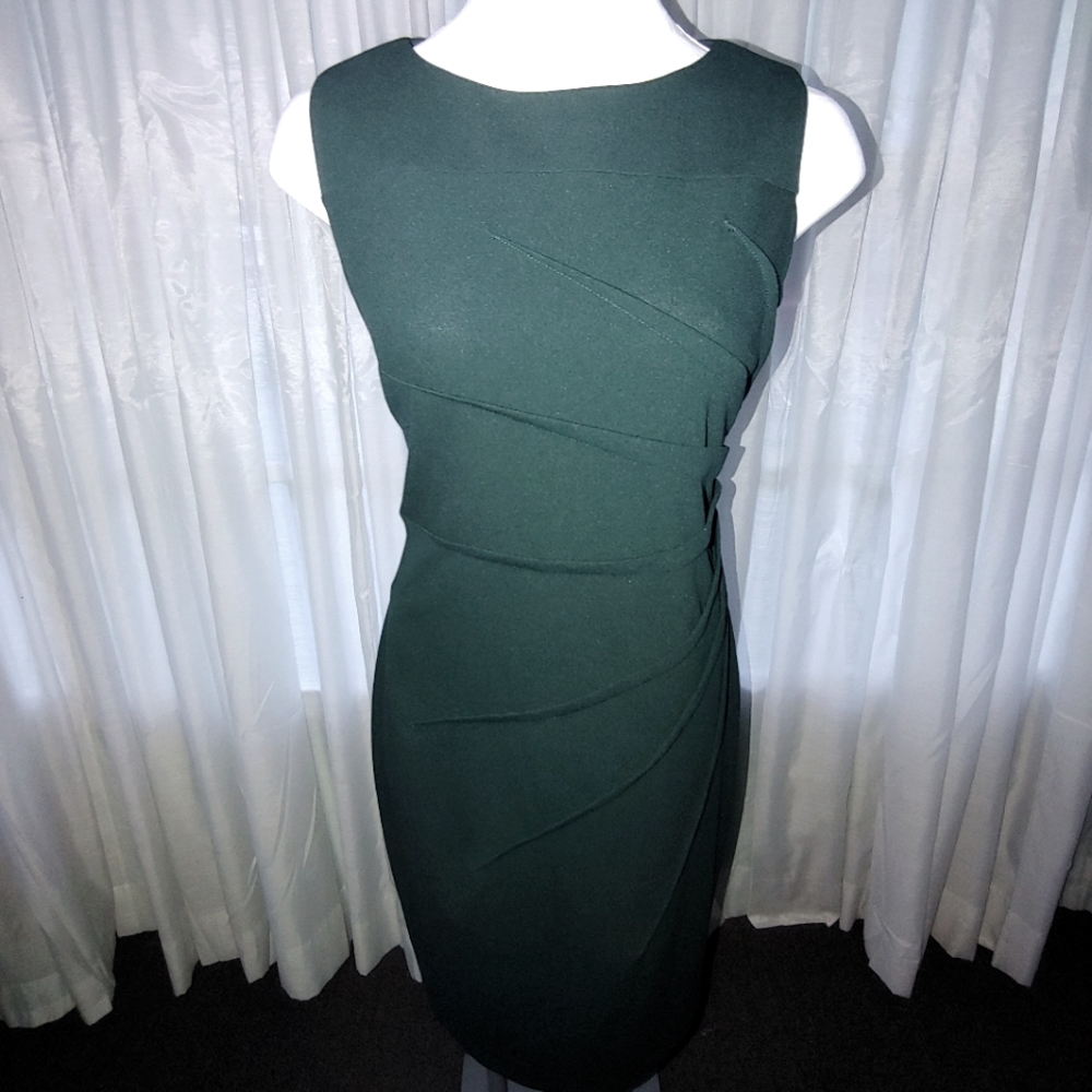 Calvin Klein dress.  Size 6 - Picture 2 of 8